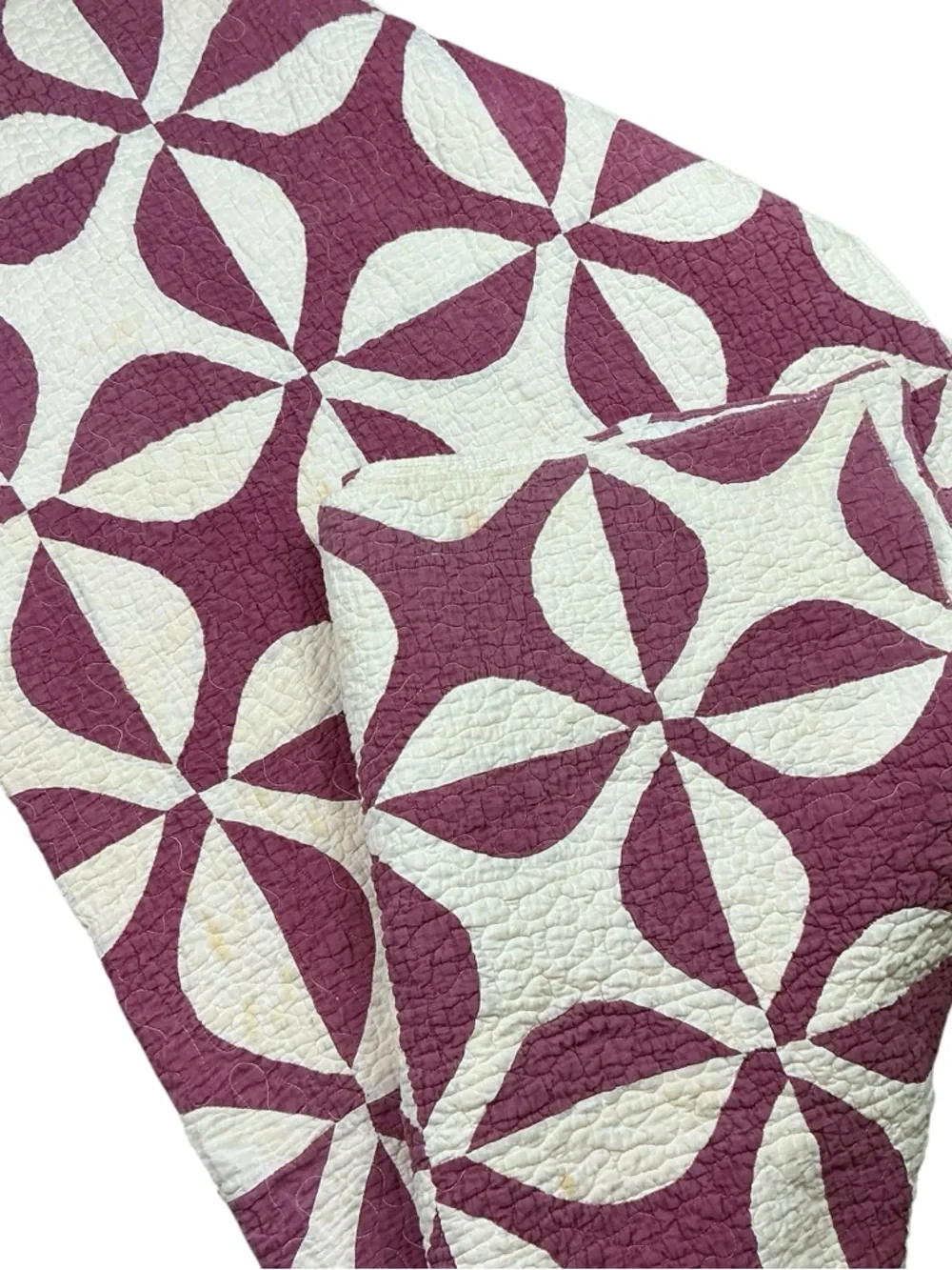 Vintage orange peel style burgundy and cream cotton quilt 58 x 68 USA made - Picture 5 of 9